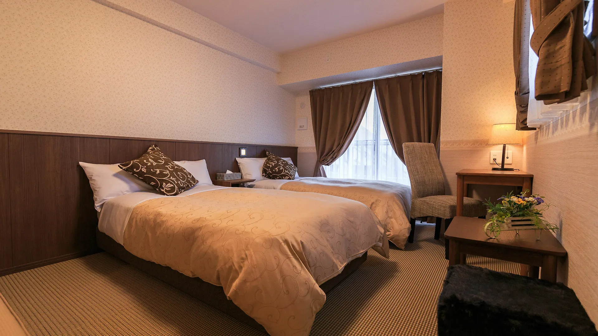 Hotel Quartz Shin-Osaka  Osaka